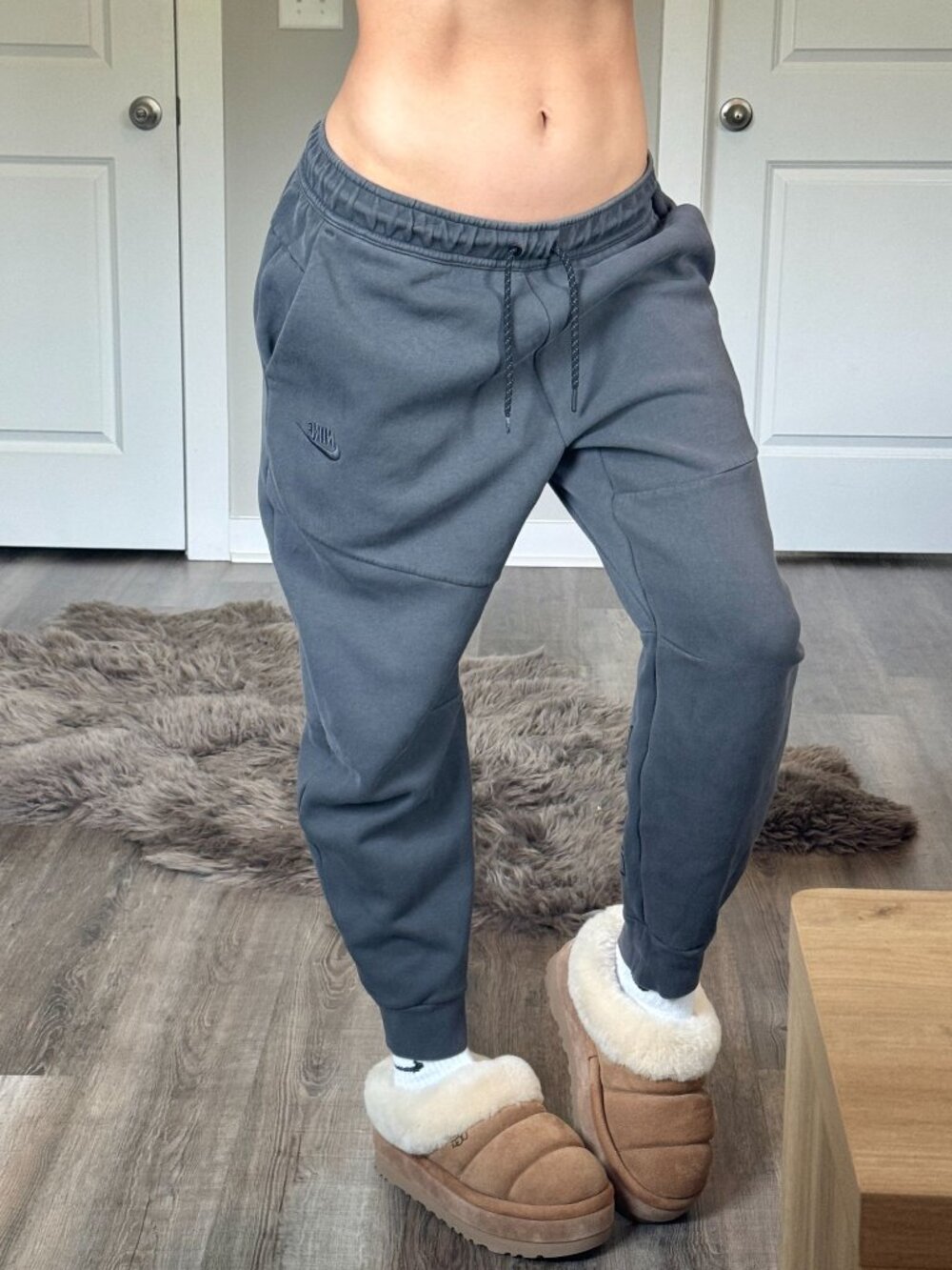 Nike Low Rise Gray Tapered Joggers Mens L Embroidered Logo Gym Loungewear Skater